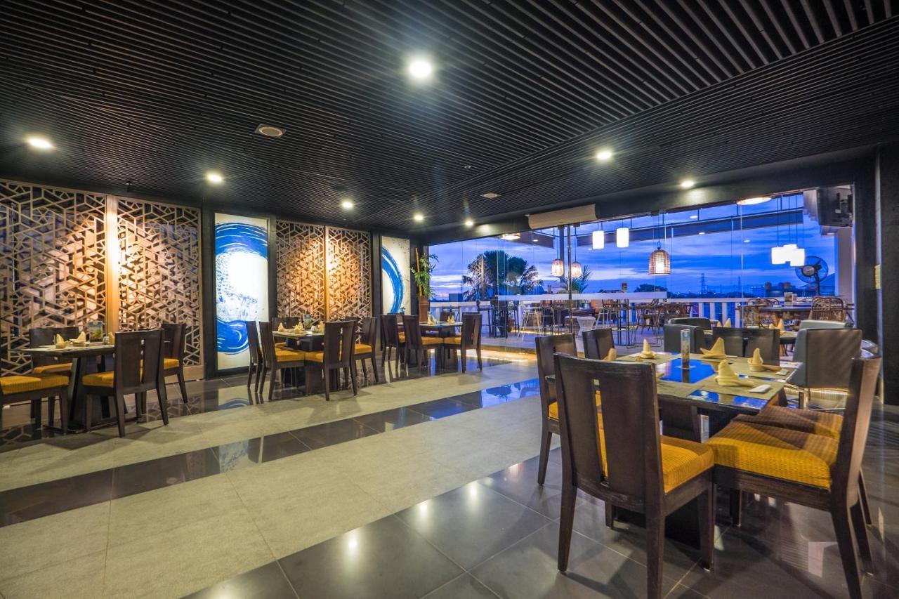Rattan Inn Hotel Banjarmasin  Exterior foto